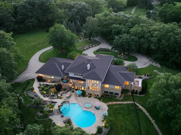 34984 Maffitt Lake Rd, Cumming, IA 50061