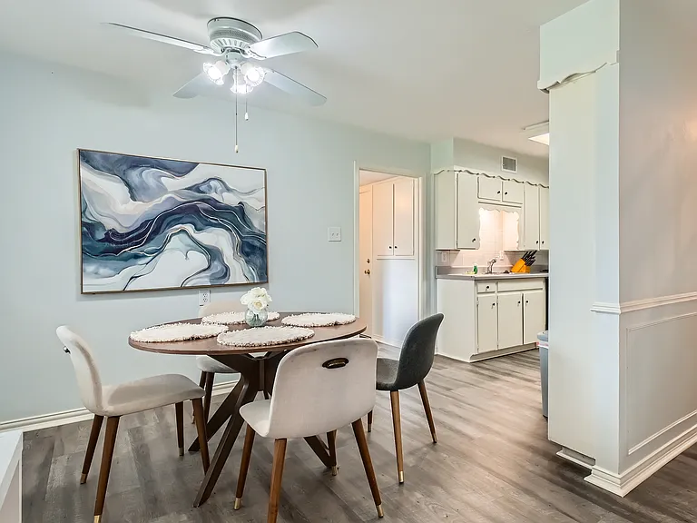 108 W Lilly Ln — Photo 26