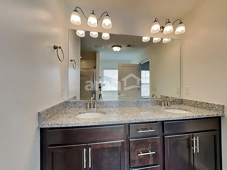 810 Genesis Way — Photo 11
