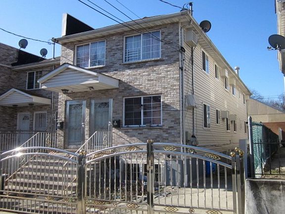 2nd image of 10840 164th St