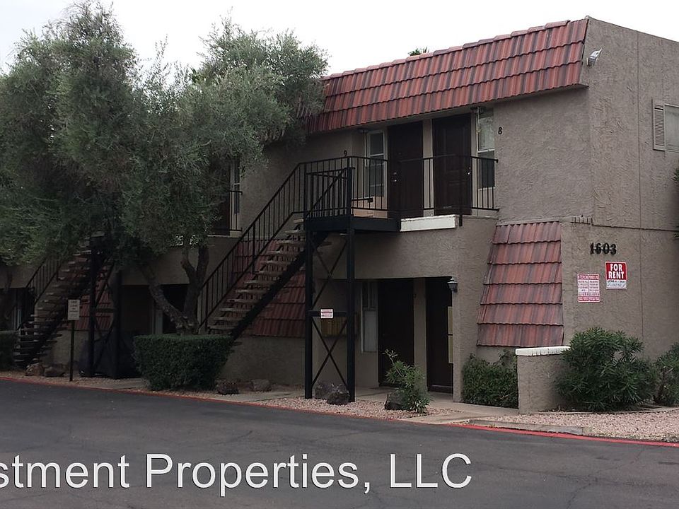 2nd image of 1601 W Denton Ln APT 1