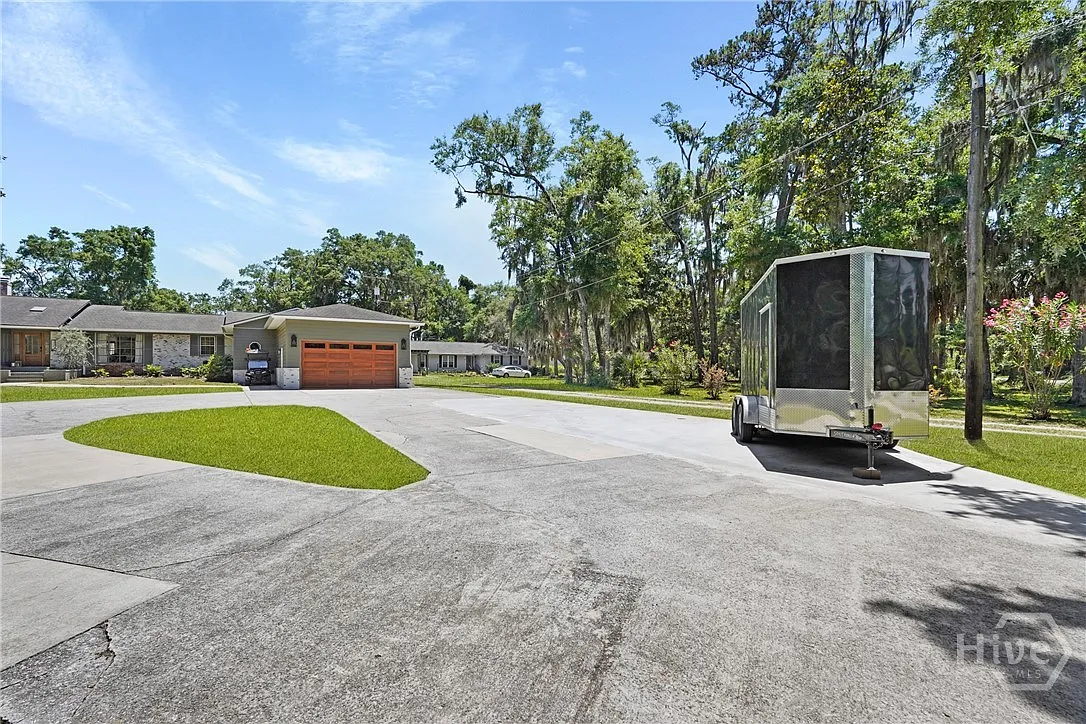 1 bed, 1.0 bath, 800 sqft, $2,000 — Photo 2