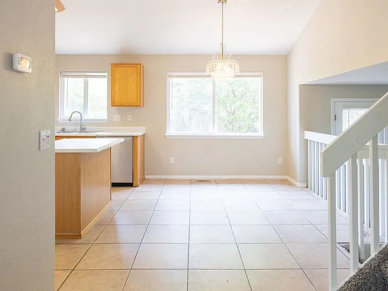 5711 Mesa Mountain Way — Photo 10
