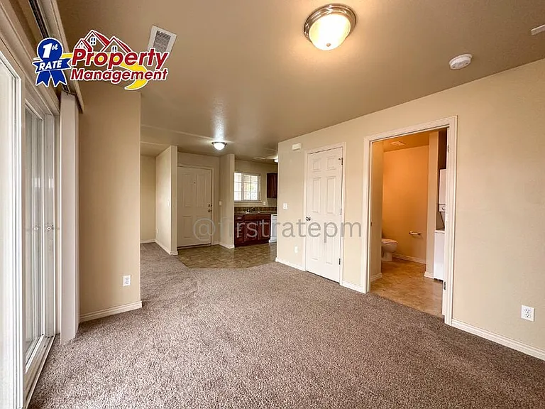 5936 W Ellens Ferry Dr #102 — Photo 11