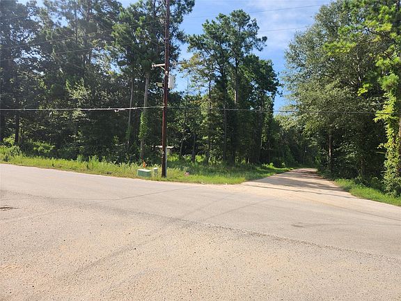 2nd image of 19094 Norfolk Ct