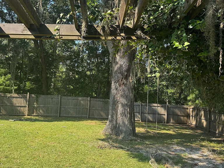 146 Fontenot Dr — Photo 23