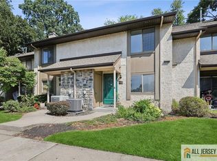 182 Hampshire Dr, Plainsboro, NJ 08536