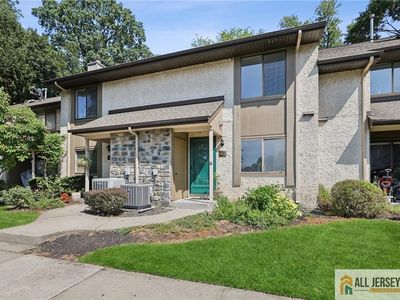 182 Hampshire Dr, Plainsboro, NJ, 08536