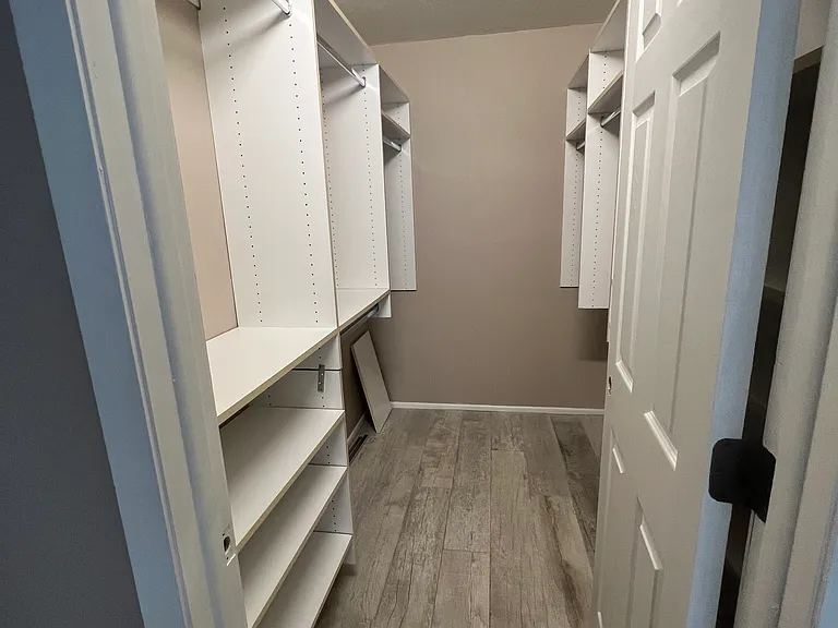 270 Arbor Dr W — Photo 17
