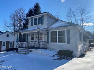 26 Patterson St, Waymart, PA 18472