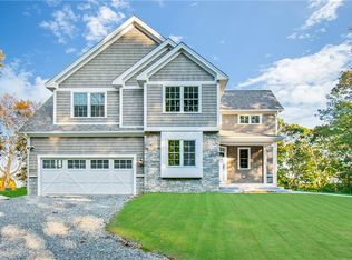 33 Peckham Ave, South Kingstown, RI 02879