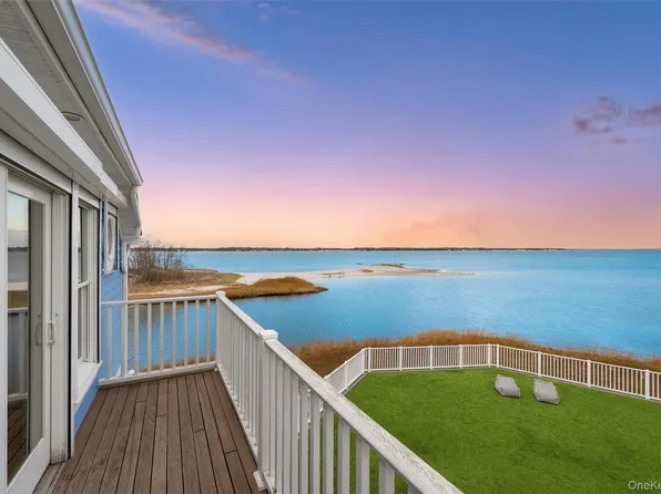 112 Pine Avenue, Flanders, NY 11901