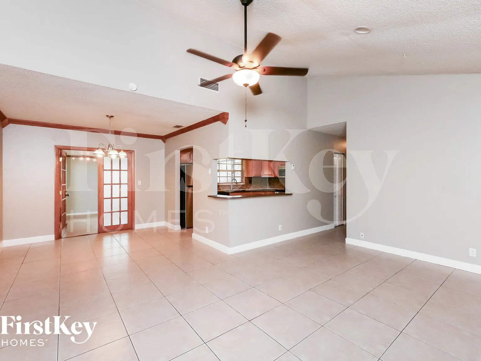 3 bed, 2.0 bath, 1518 sqft, $3,195 — Photo 4
