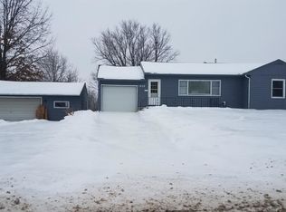 1928 Greenwood Dr, Ottumwa, IA 52501