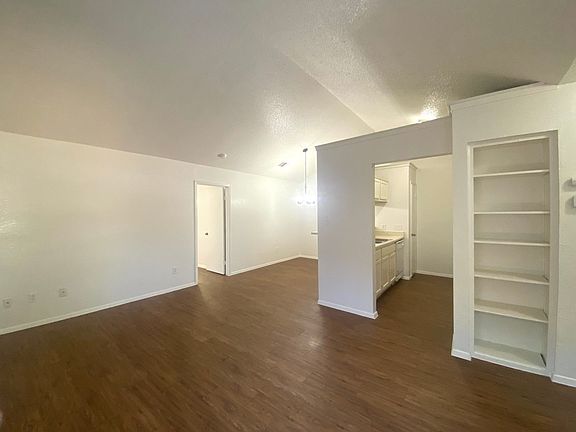 3rd image of 12309 Dellrey Dr #B