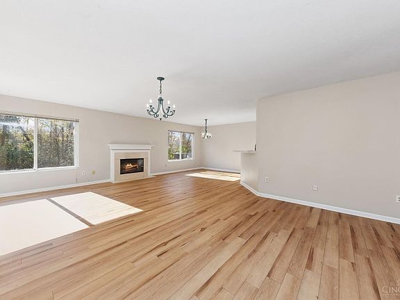 3rd image of 5892 Stonebridge Cir APT 101