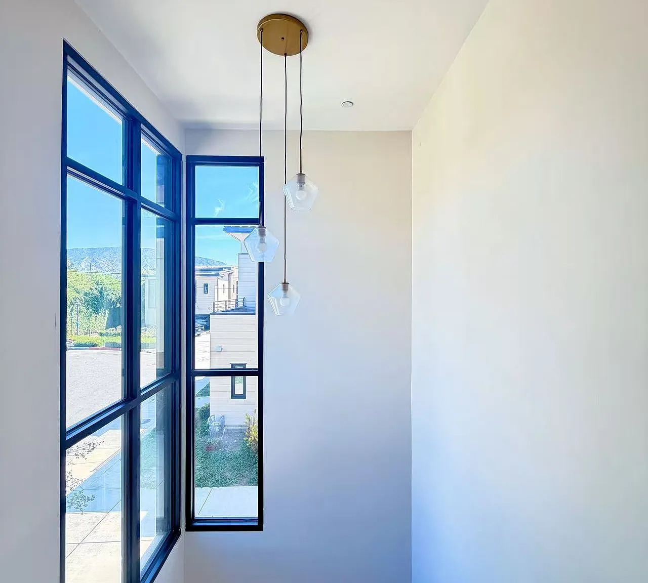 3 bed, 1700 sqft, $4,500 — Photo 4
