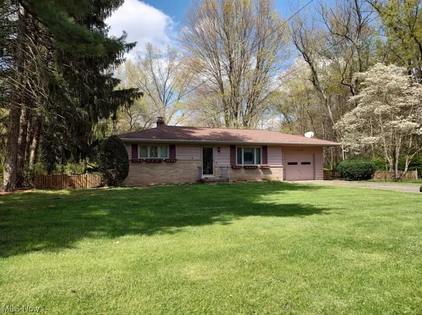 4790 Scott St, Newton Falls, OH 44444
