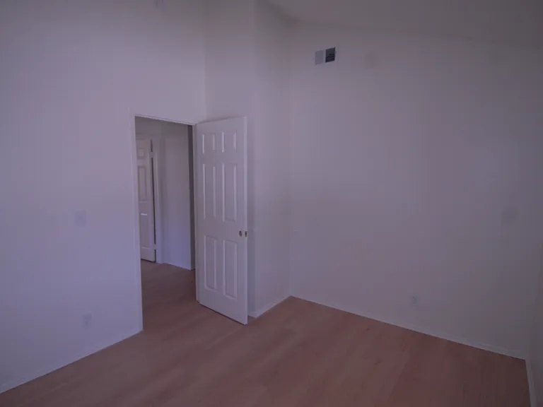 39440 Avignon Ln — Photo 10