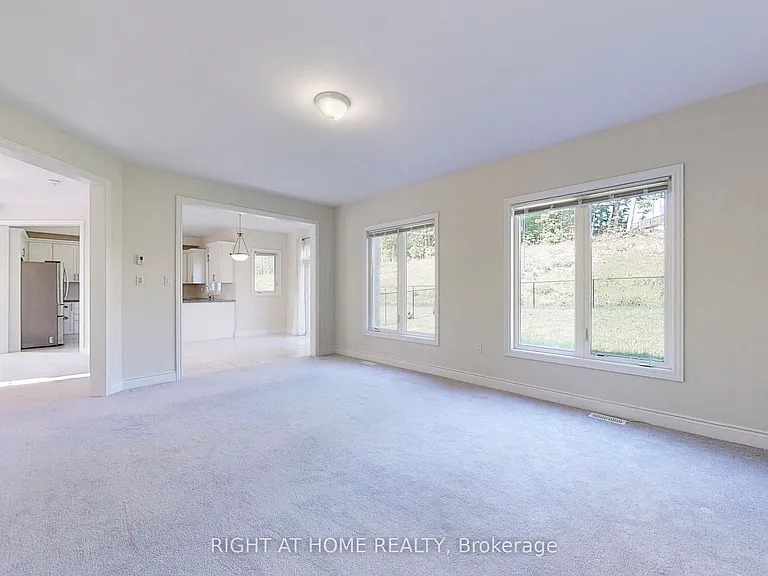 3092 Monarch Dr — Photo 5