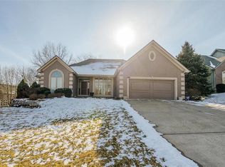 5301 W 153rd St, Leawood, KS 66224