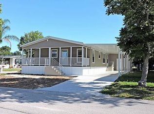 2 Seminole St, Sorrento, FL 32776