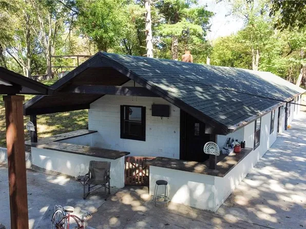 2813 Easton Rd, Saint Joseph, MO 64503