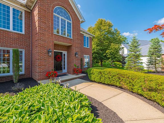 3rd image of 3251 Royal Oak Ct