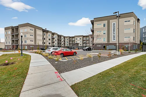 Riverwalk Apartments Photo 1