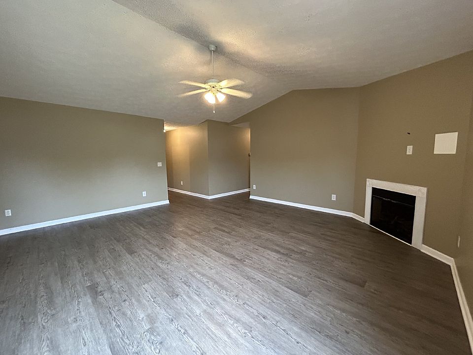 2nd image of 114 Cameron Way
