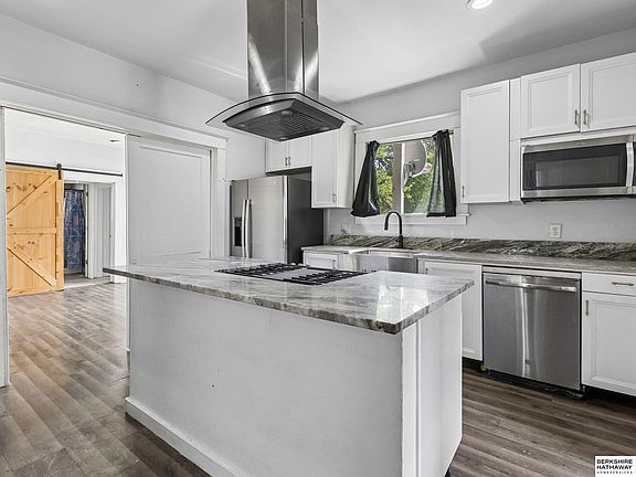 5th image of 519 S 34th St