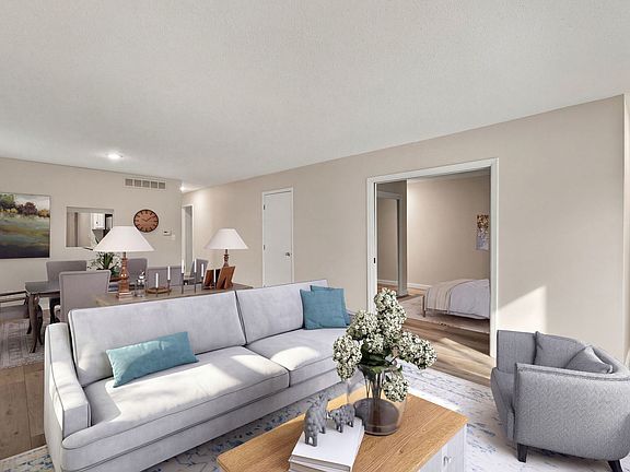 4th image of 5911 36th Avenue Ct #16