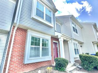 21738 Calamary Cir, Sterling, VA 20164