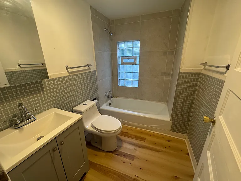 2030 Dodge Ave #2 — Photo 15