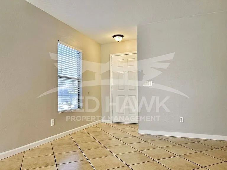 2701 E Bagdad Rd — Photo 4