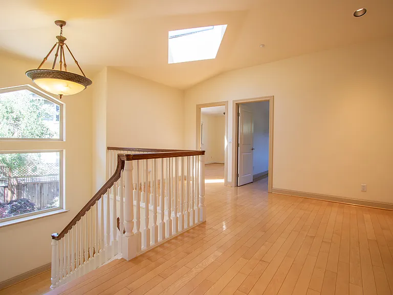 111 Misty Ct — Photo 24