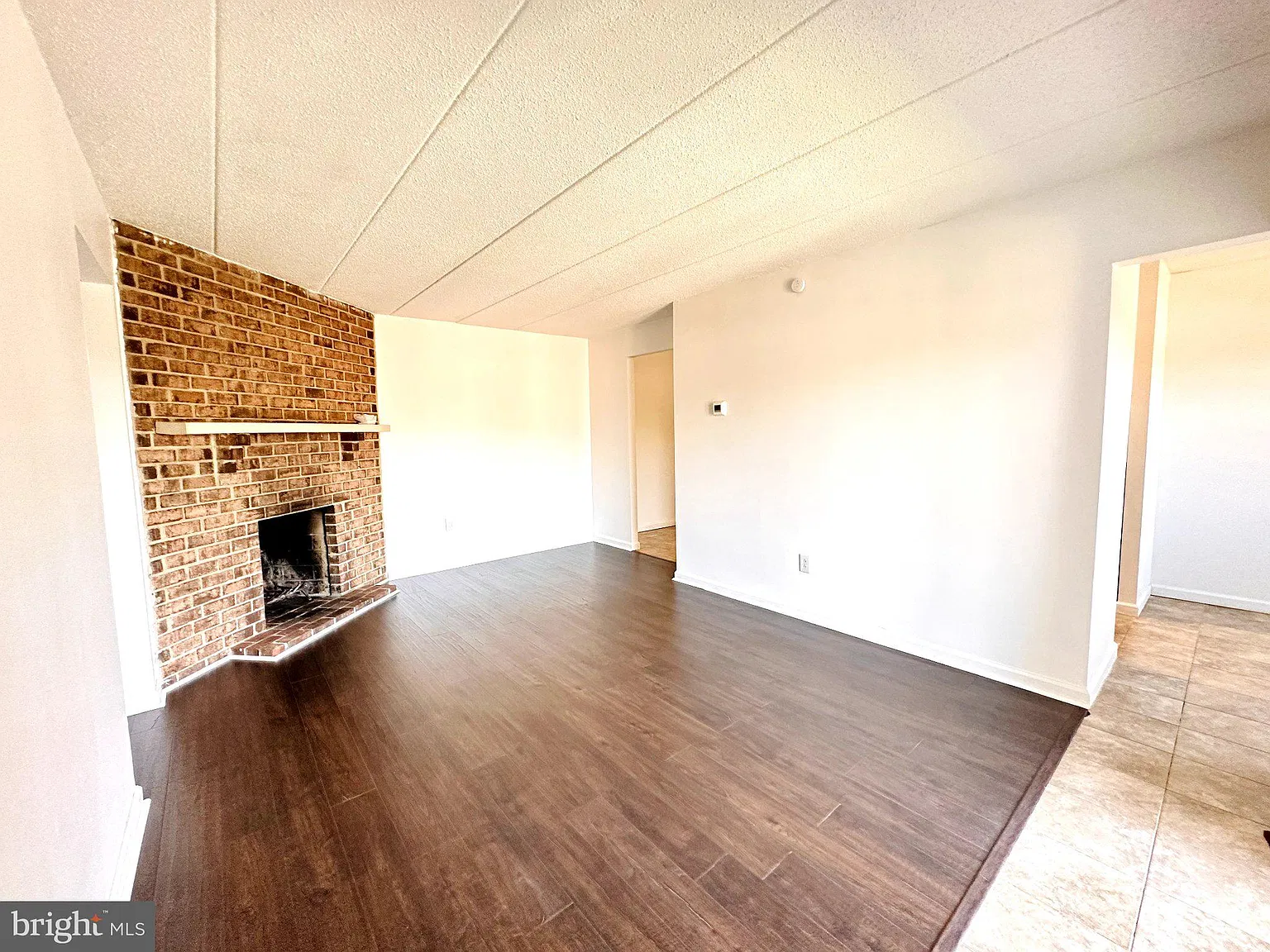 2 bed, 1.0 bath, 900 sqft, $1,799 — Photo 1