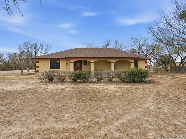 17525 Benton City, Von Ormy, TX 78073