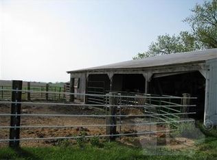 1079 210th Ave, Diagonal, IA 50845