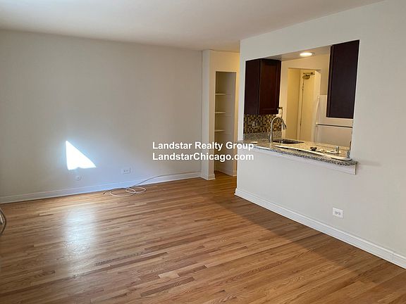 4th image of 3710 N Pine Grove Ave APT 405