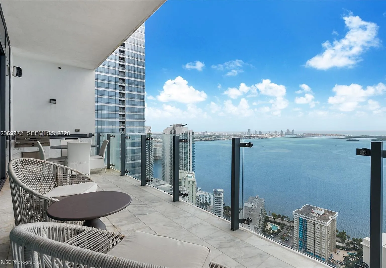 Echo Brickell Condo — Photo 1