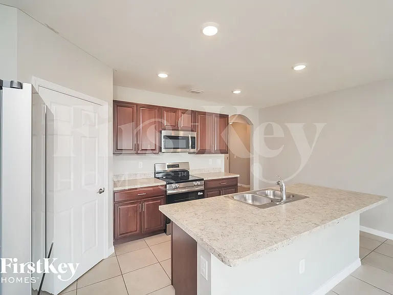 1627 SW 25th Ln — Photo 7