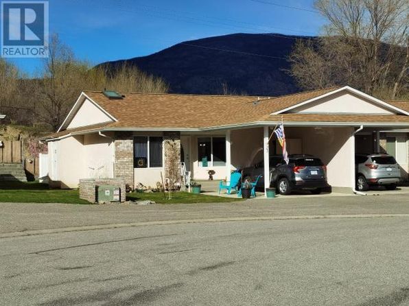 Oliver Real Estate Oliver Bc Homes For Sale Zillow