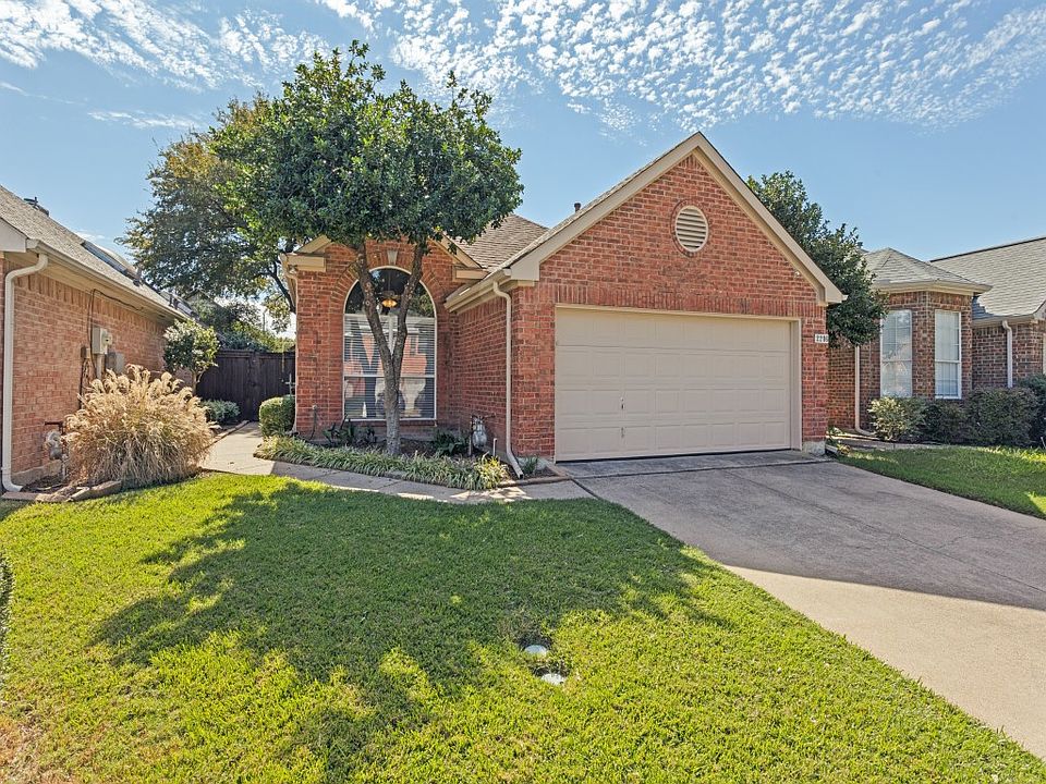 1st image of 2206 Jasmine Ln