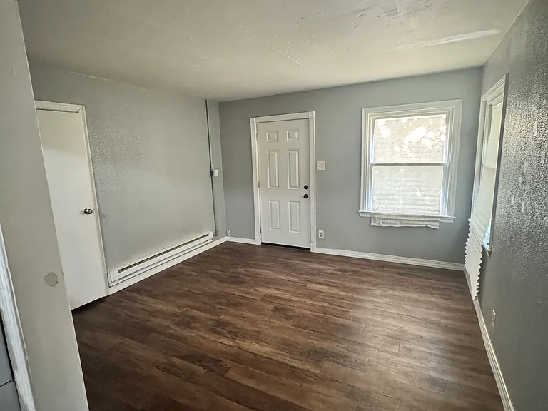 1715 N Rural St — Photo 2