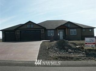 7831 Dune Lake Rd, Moses Lake, WA 98837