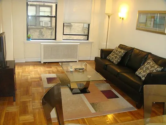 Rented by Luxury Property Group | media 5