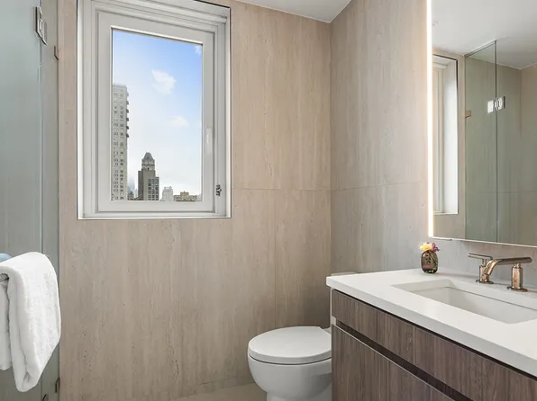 1026 3rd Avenue image 11 of 19