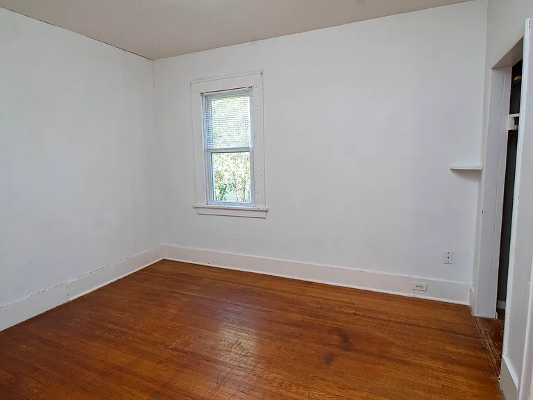 433 5th Ave NE #2 — Photo 8