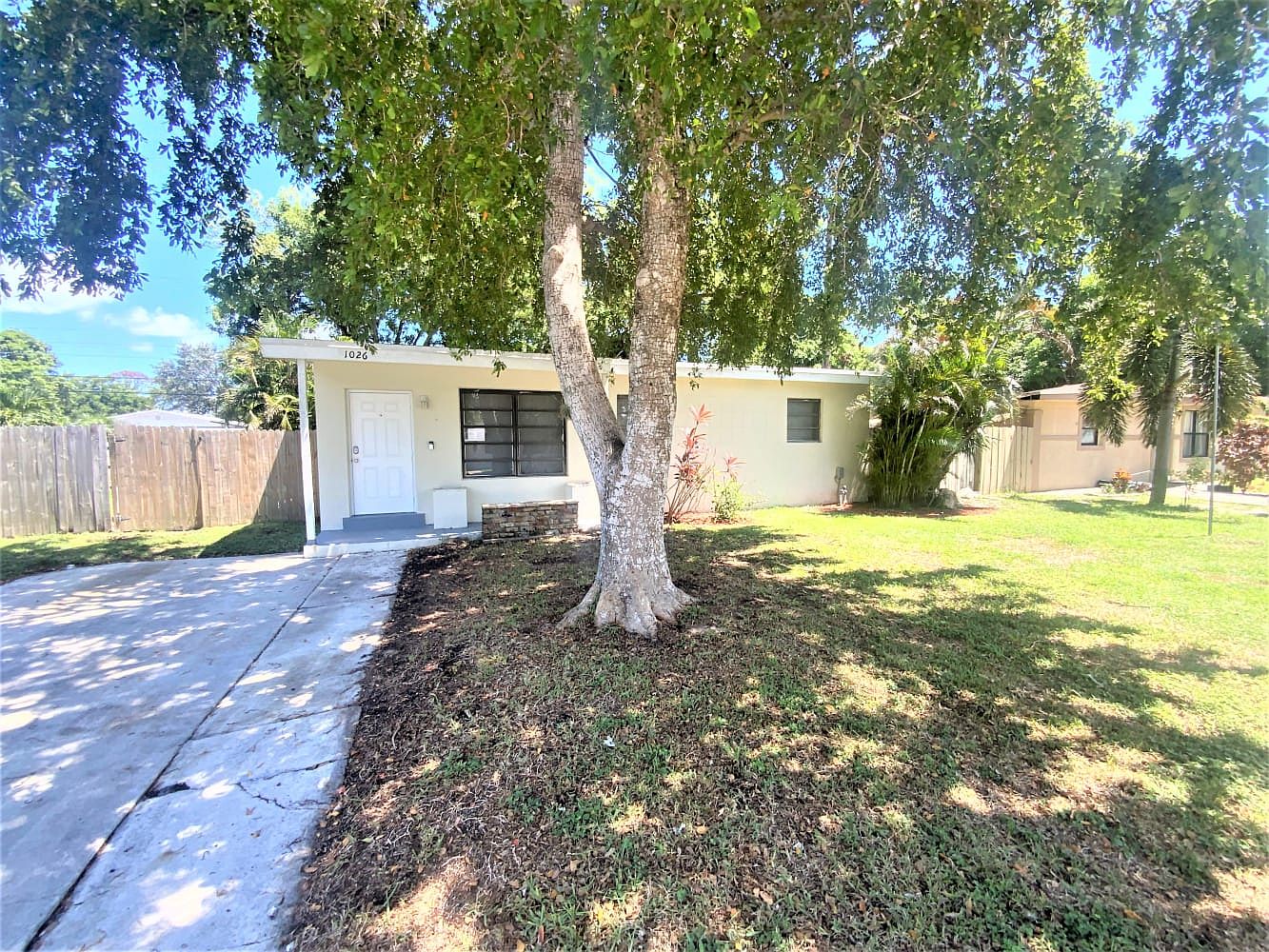 1026 S 14th Ct, Lantana, FL 33462 Zillow